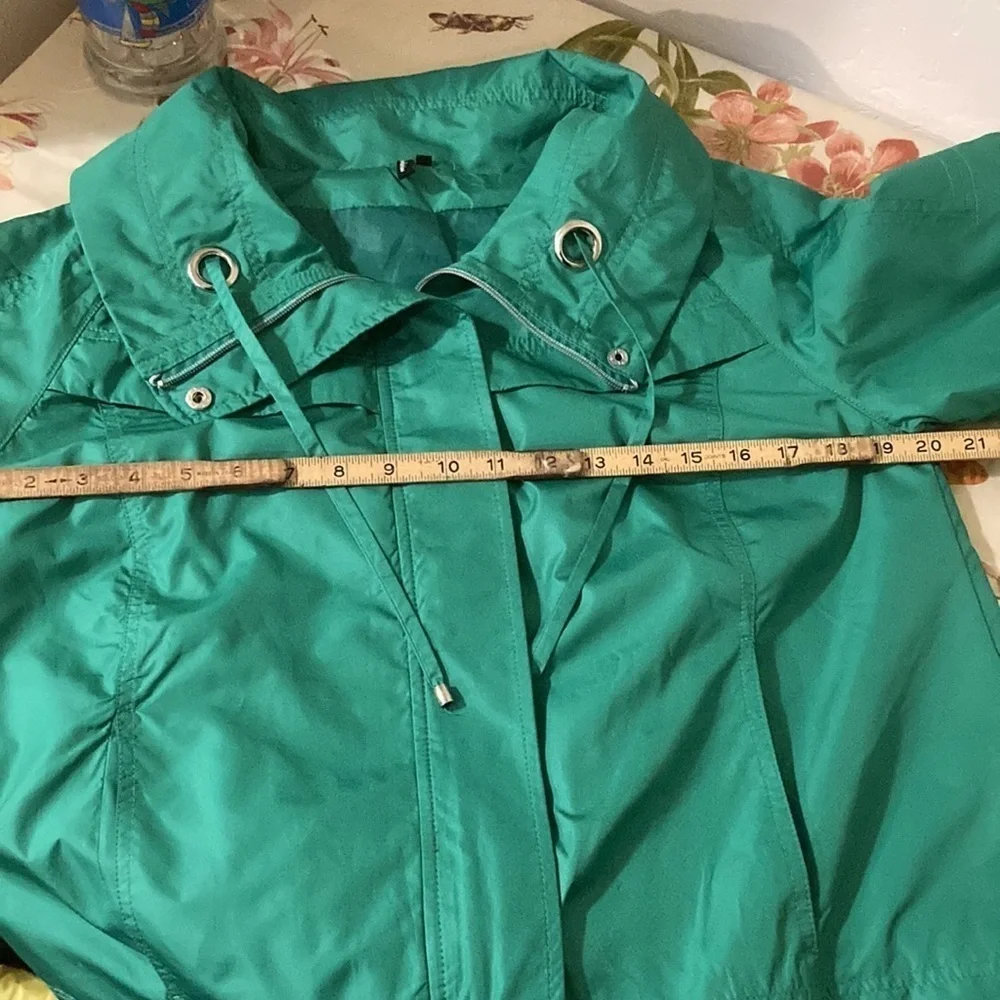 Green rain jacket from Ambition vintage styling L